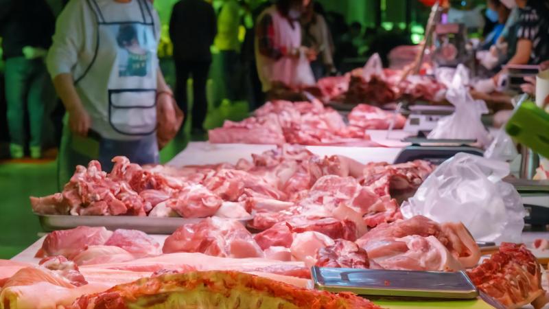 發改委豬肉價格進入過度上漲一級預警區間 近日國家將投放今年第6批中央豬肉儲備